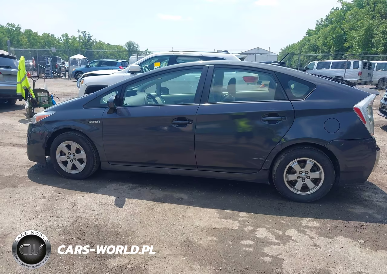 2011 Toyota Prius Three VIN:JTDKN3DU7B0273240 - 15