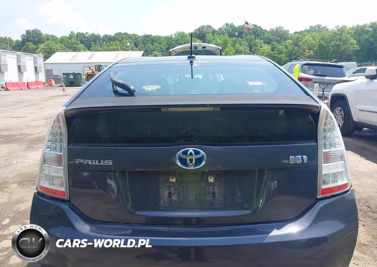 2011 Toyota Prius Three VIN:JTDKN3DU7B0273240 - 17
