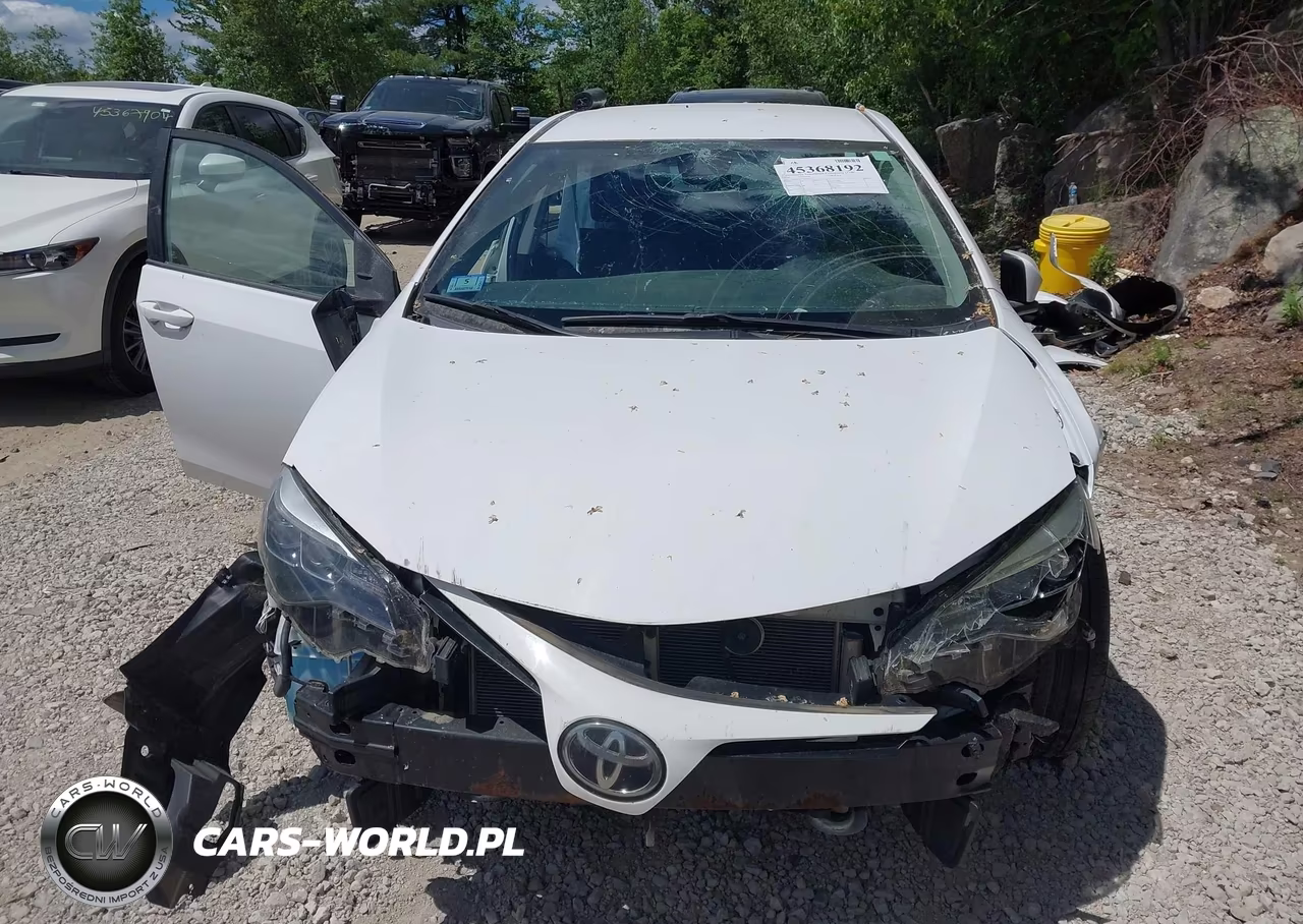 2018 Toyota Corolla Se VIN:2T1BURHE5JC040132 - 13