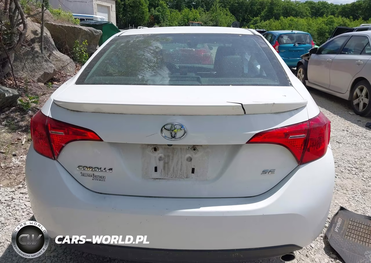 2018 Toyota Corolla Se VIN:2T1BURHE5JC040132 - 17