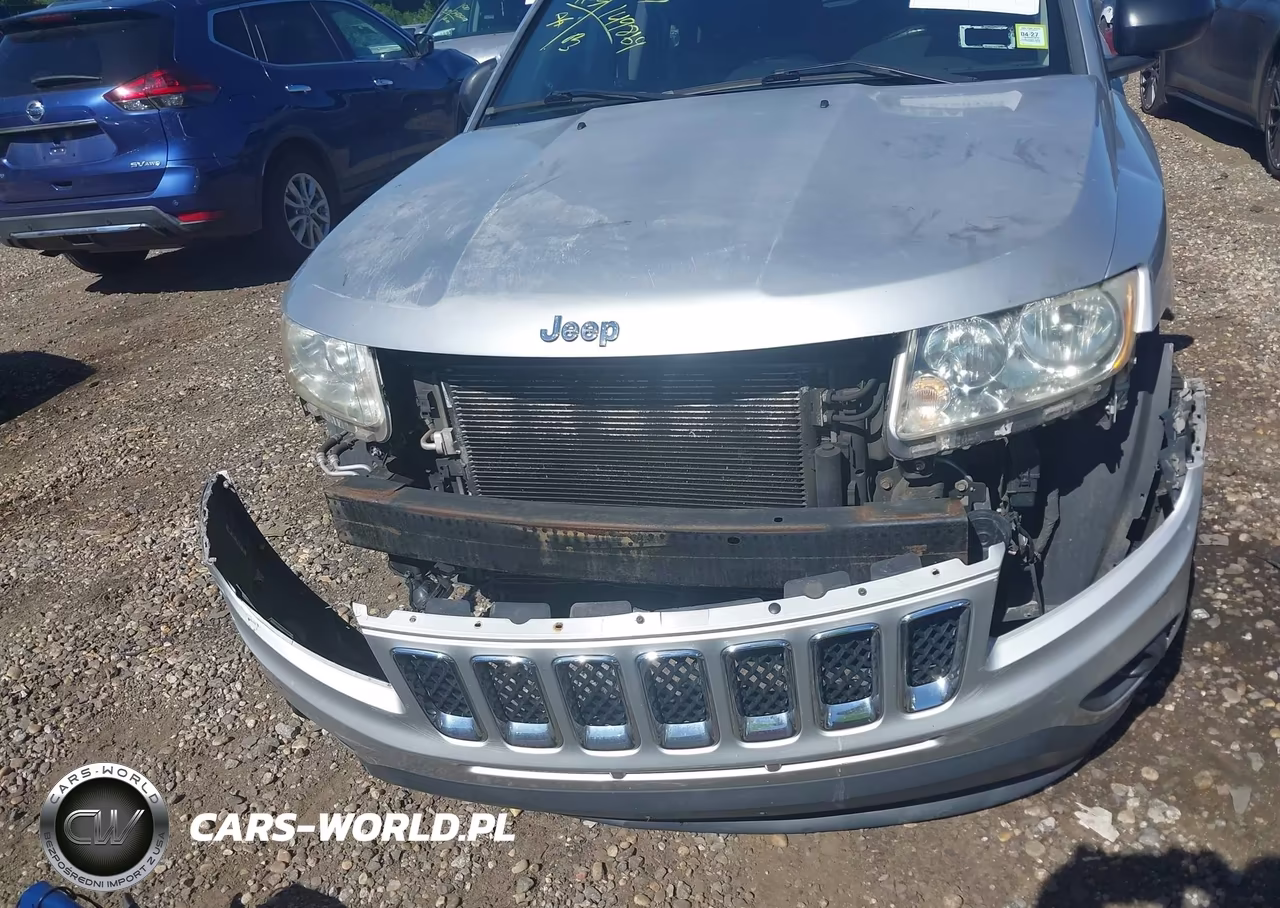 2013 Jeep Compass Latitude VIN:1C4NJCEB9DD100269 - 6