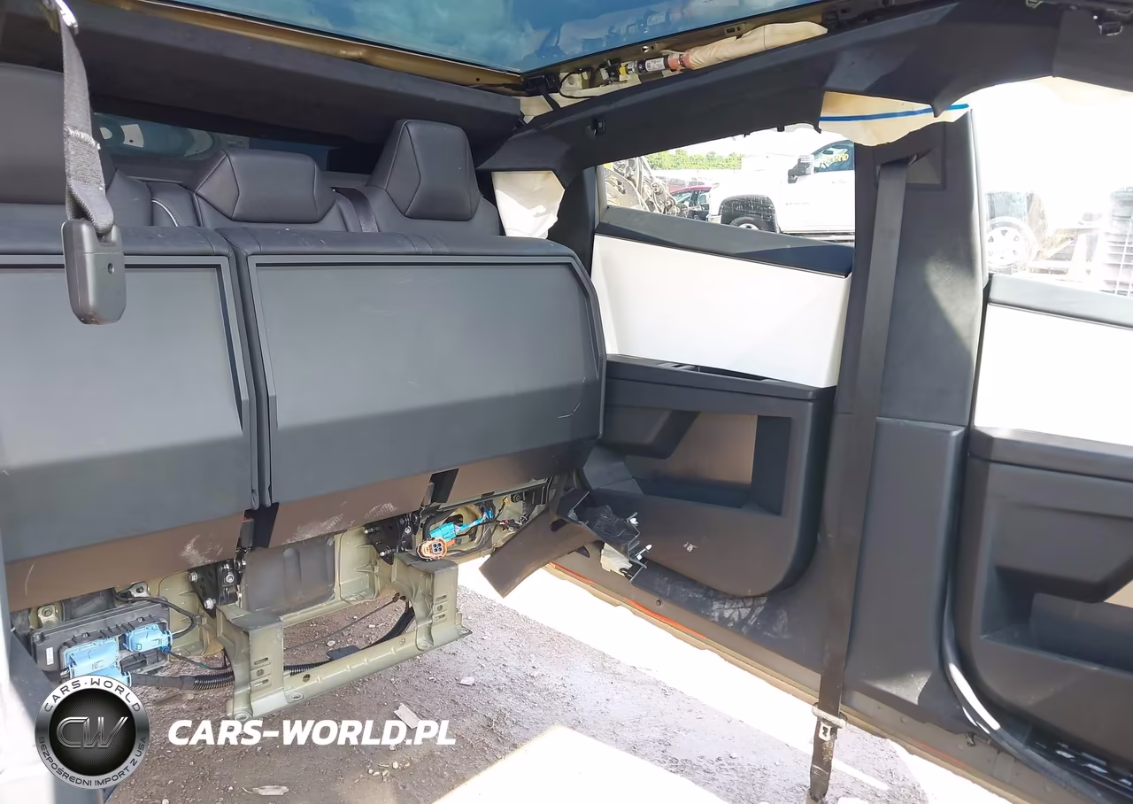 2024 Tesla Cybertruck Cyberbeast VIN:7G2CEHEE2RA016209 - 8