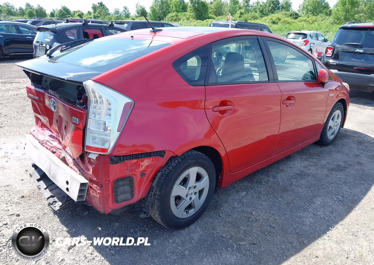 2011 Toyota Prius Three VIN:JTDKN3DU6B1410811 - 4