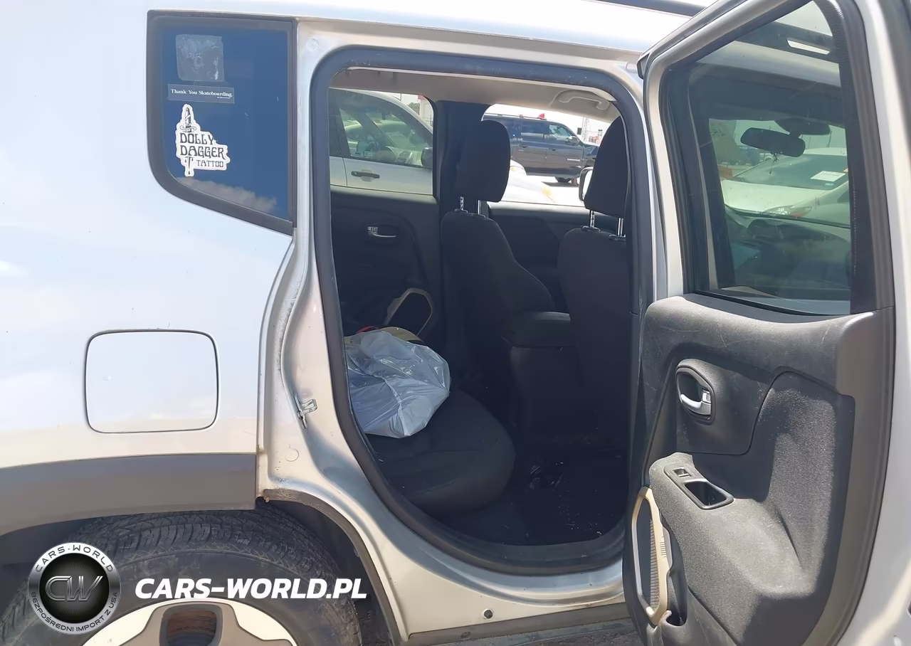 2016 Jeep Renegade Sport VIN:ZACCJAATXGPD71678 - 8