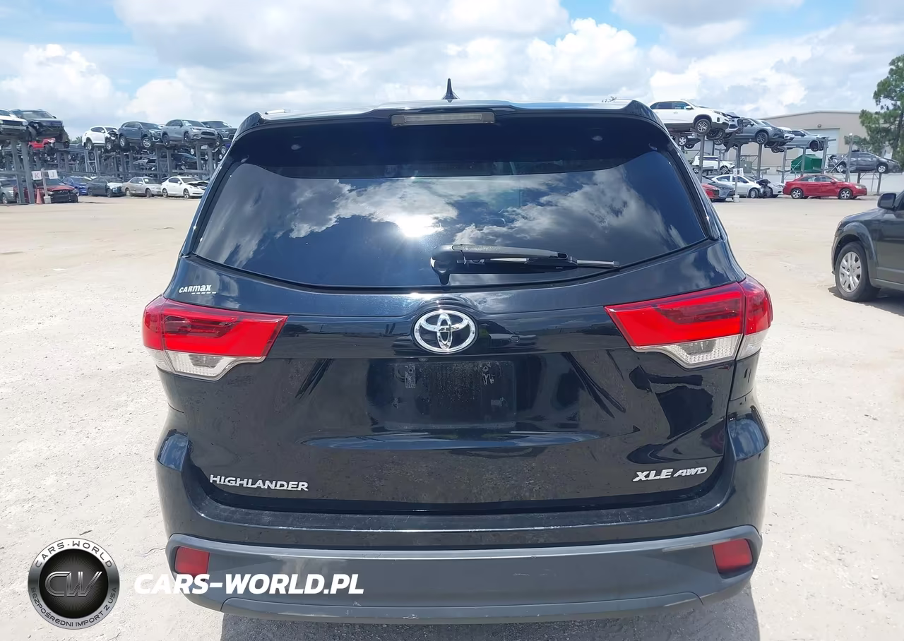 2019 Toyota Highlander Xle VIN:5TDJZRFH0KS702735 - 16