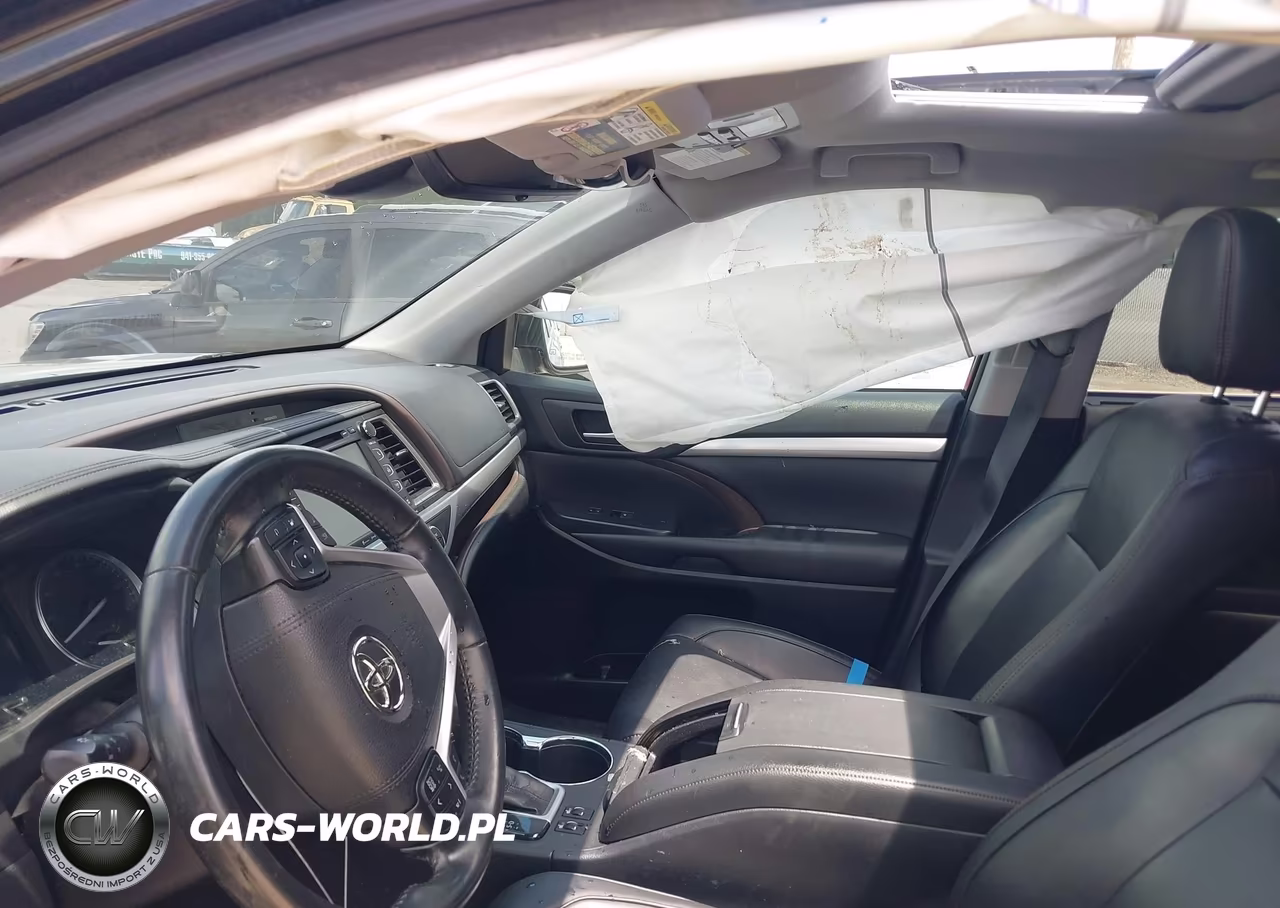 2019 Toyota Highlander Xle VIN:5TDJZRFH0KS702735 - 5