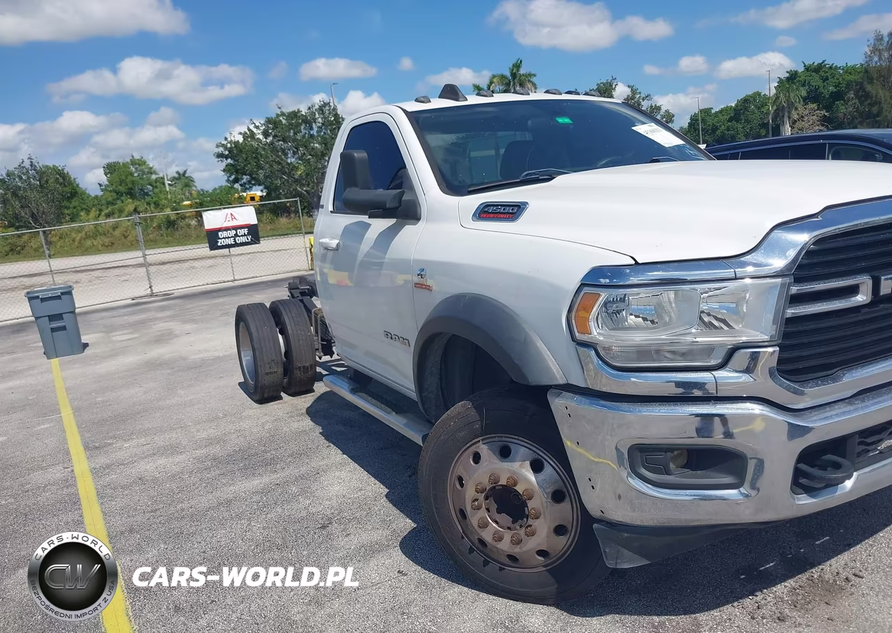 2020 Ram 4500 Chassis Tradesman-Slt VIN:3C7WRLAL9LG178955 - 17