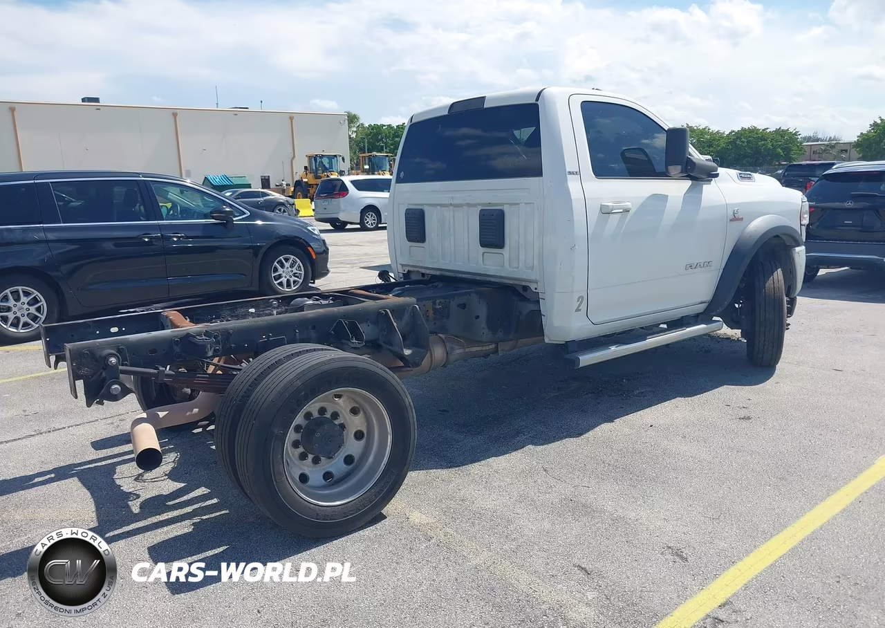2020 Ram 4500 Chassis Tradesman-Slt VIN:3C7WRLAL9LG178955 - 4