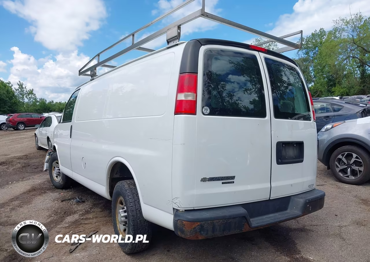 2016 Chevrolet Express 2500 Work Van VIN:1GCWGAFF7G1215659 - 3
