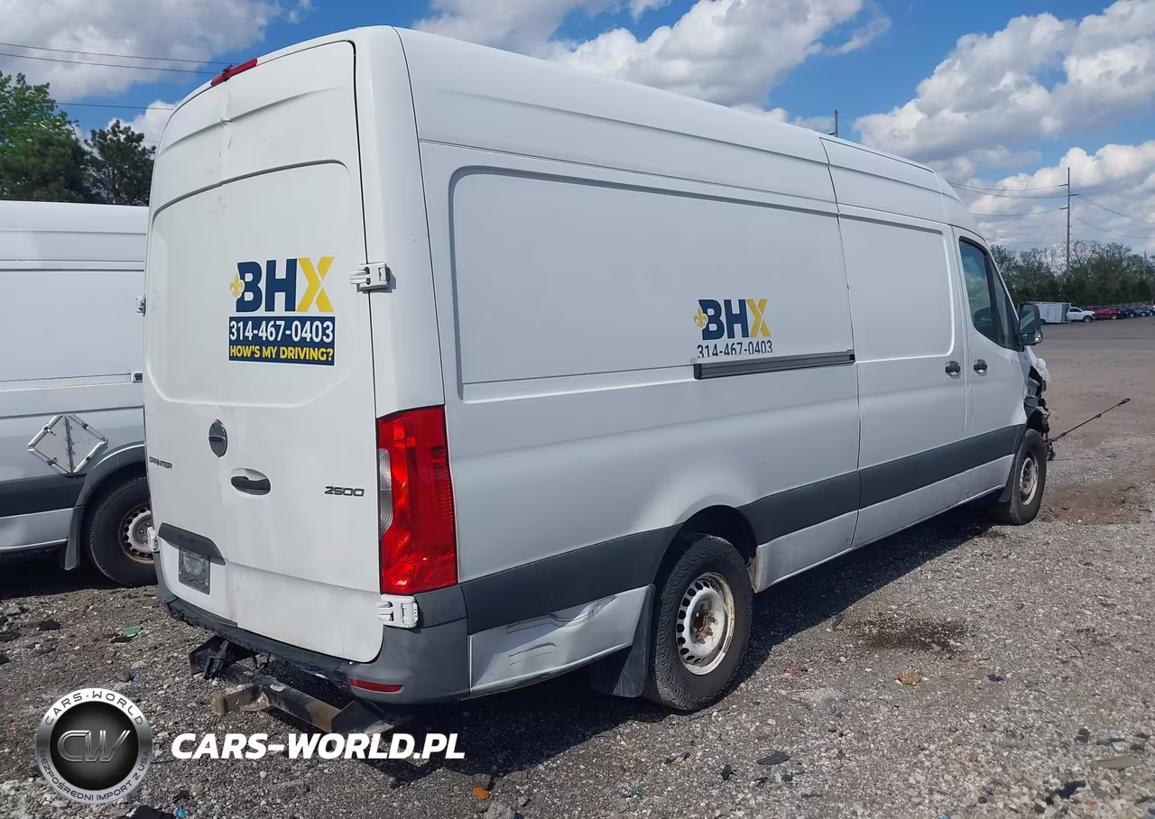2019 Freightliner Sprinter 2500 High Roof V6 VIN:WDRPF1CD5KT007299 - 4