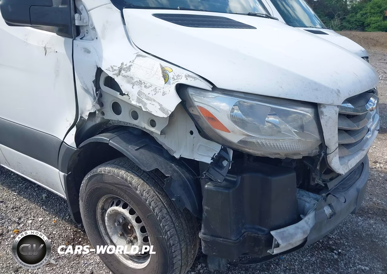 2019 Freightliner Sprinter 2500 High Roof V6 VIN:WDRPF1CD5KT007299 - 6