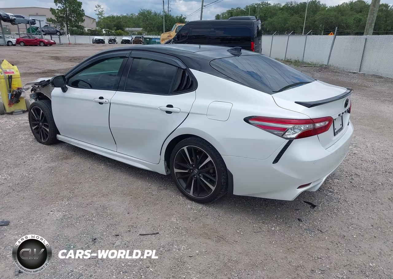 2019 Toyota Camry Xse VIN:4T1B61HK3KU172310 - 3