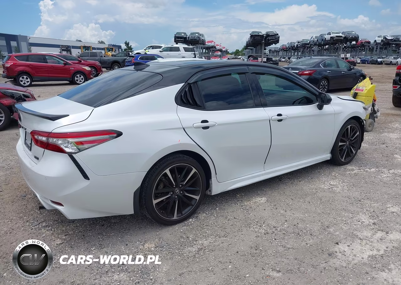 2019 Toyota Camry Xse VIN:4T1B61HK3KU172310 - 4