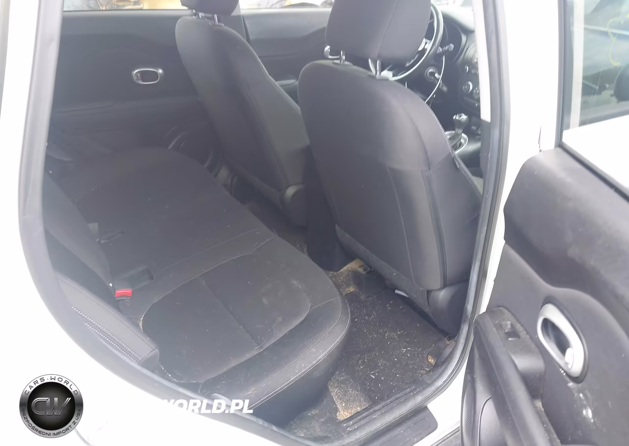 2015 Kia Soul VIN:KNDJN2A22F7775885 - 8