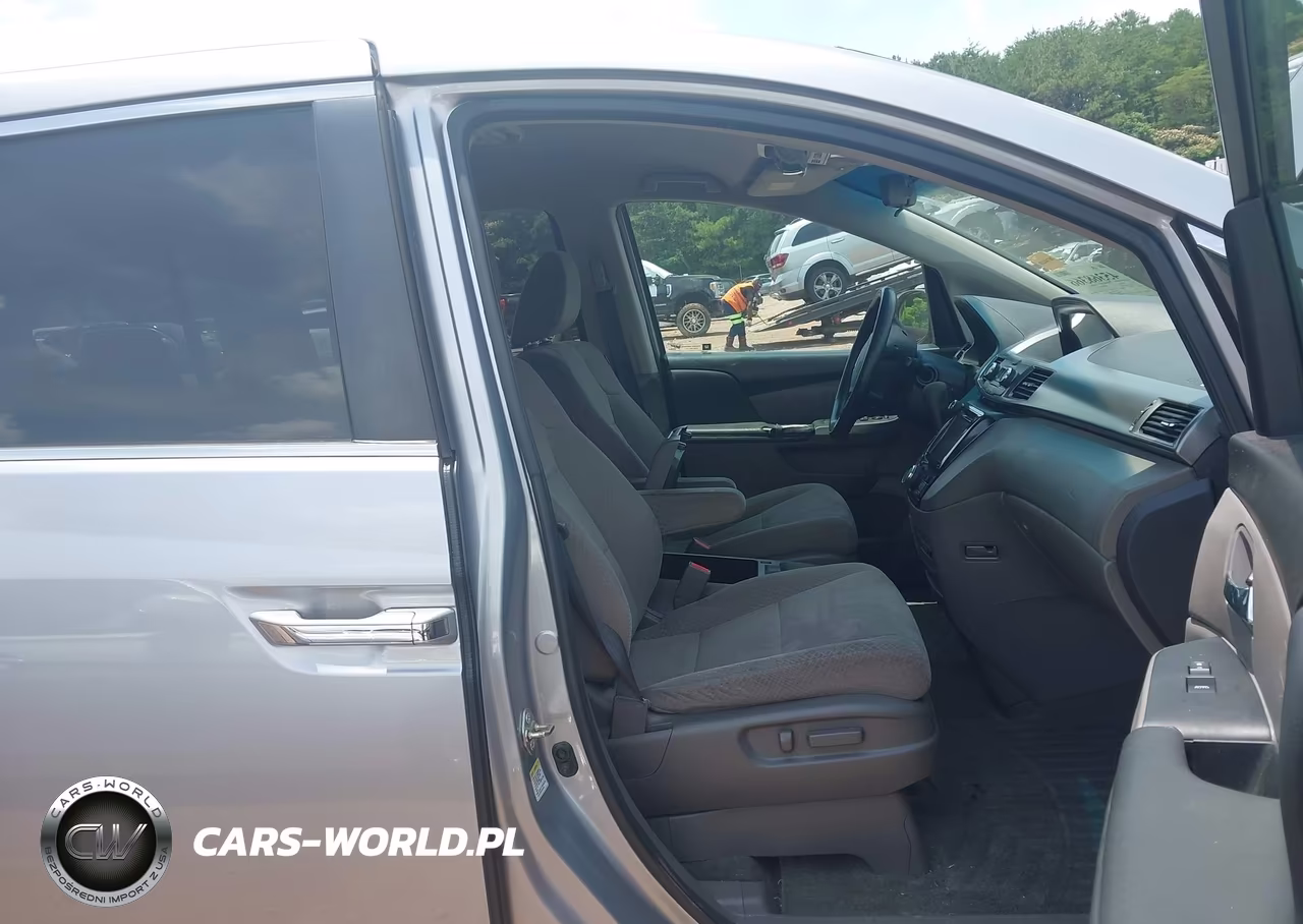 2017 Honda Odyssey Se VIN:5FNRL5H37HB012945 - 5