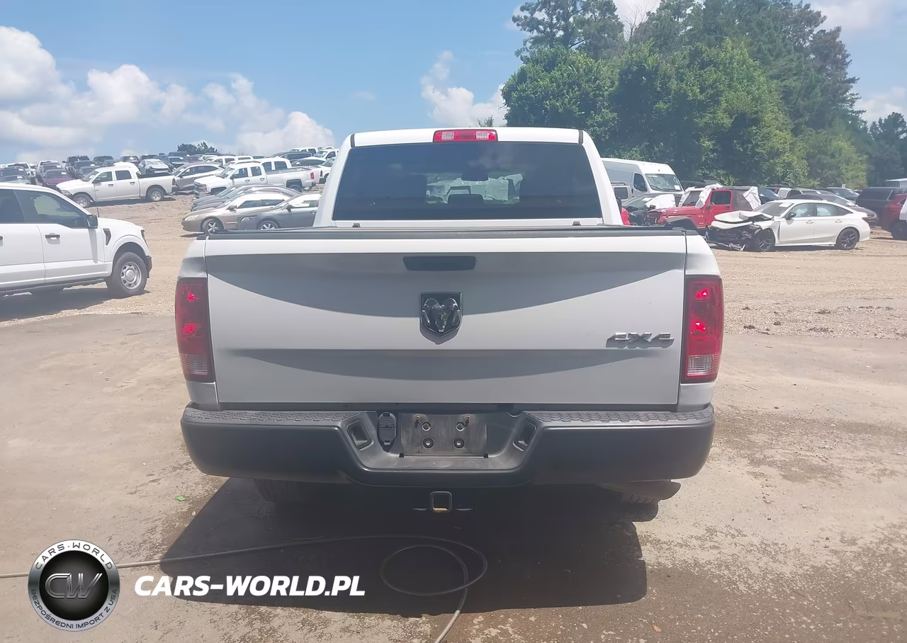 2020 Ram 1500 Classic Tradesman 4X4 5'7 Box VIN:3C6RR7KG2LG270113 - 18