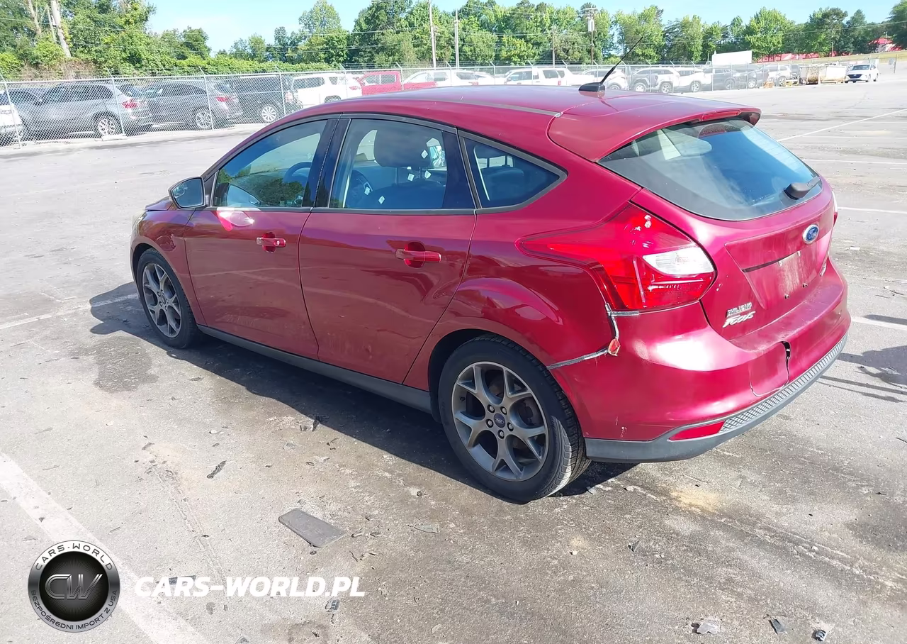 2014 Ford Focus Se VIN:1FADP3K28EL209379 - 3