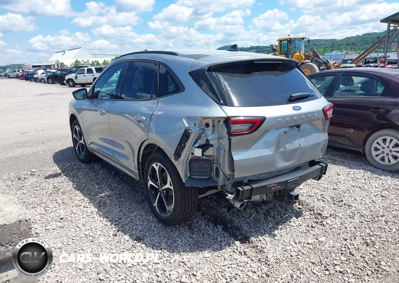 2023 Ford Escape St-Line Select VIN:1FMCU9NA9PUA02979 - 3