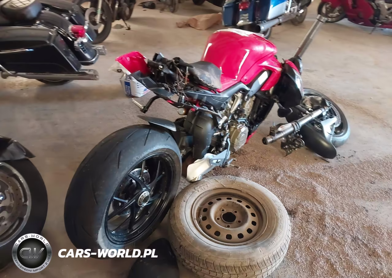 2024 Ducati Streetfighter V4-V4S VIN:ZDMFAKWW5RB009152 - 4