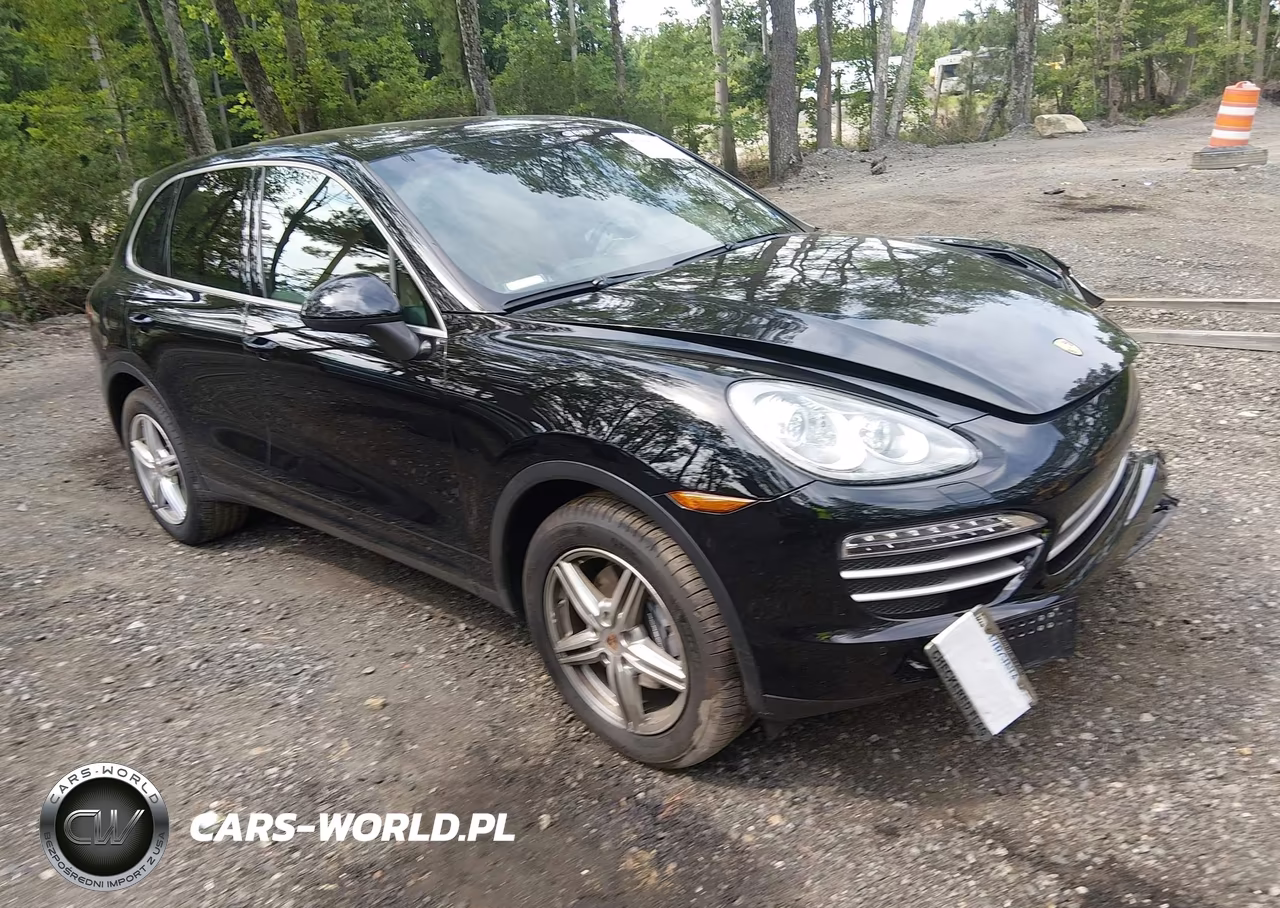 2014 Porsche Cayenne Platinum Edition
