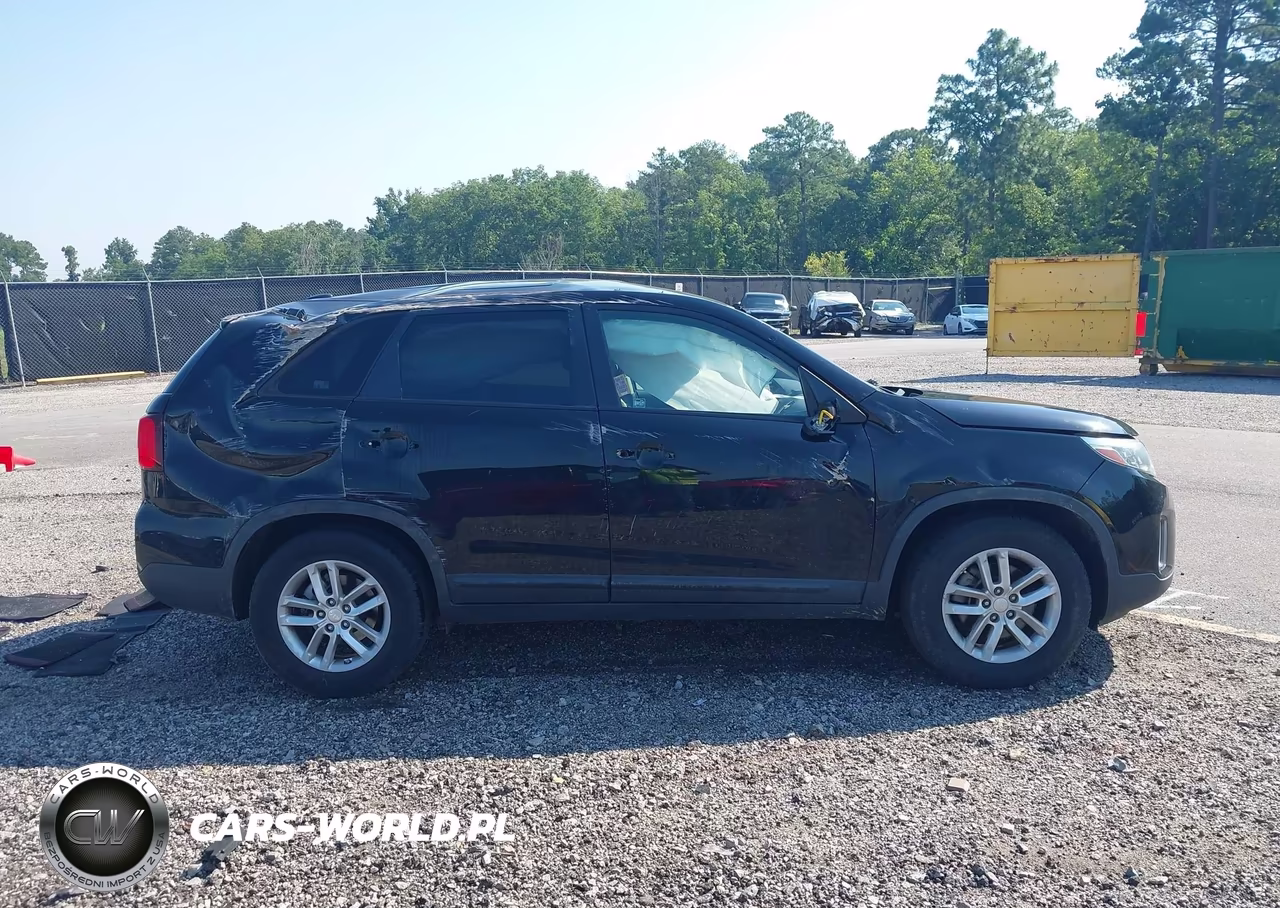 2015 Kia Sorento Lx VIN:5XYKT4A69FG623520 - 14