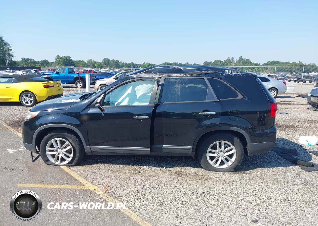 2015 Kia Sorento Lx VIN:5XYKT4A69FG623520 - 15