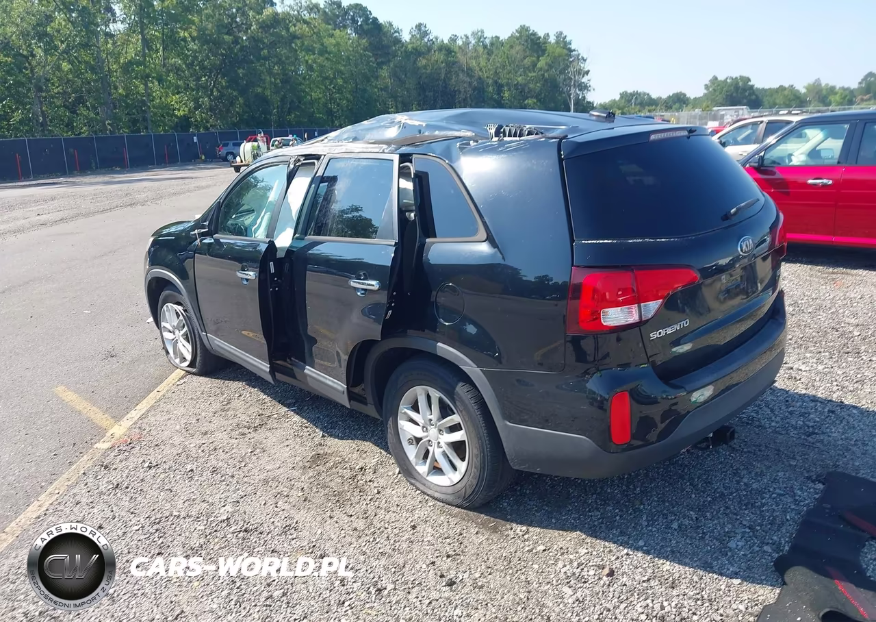 2015 Kia Sorento Lx VIN:5XYKT4A69FG623520 - 3