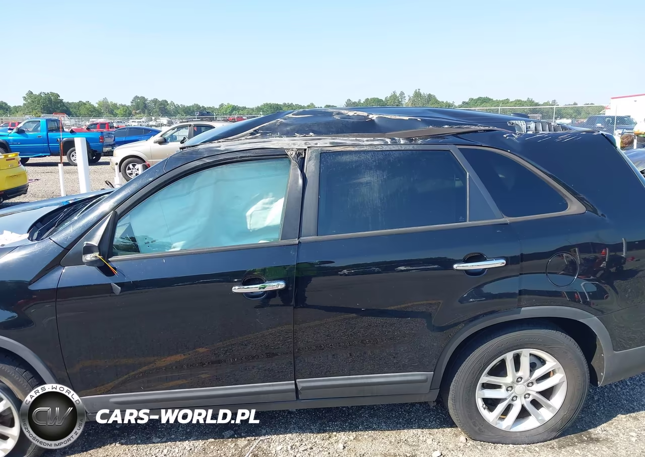 2015 Kia Sorento Lx VIN:5XYKT4A69FG623520 - 6