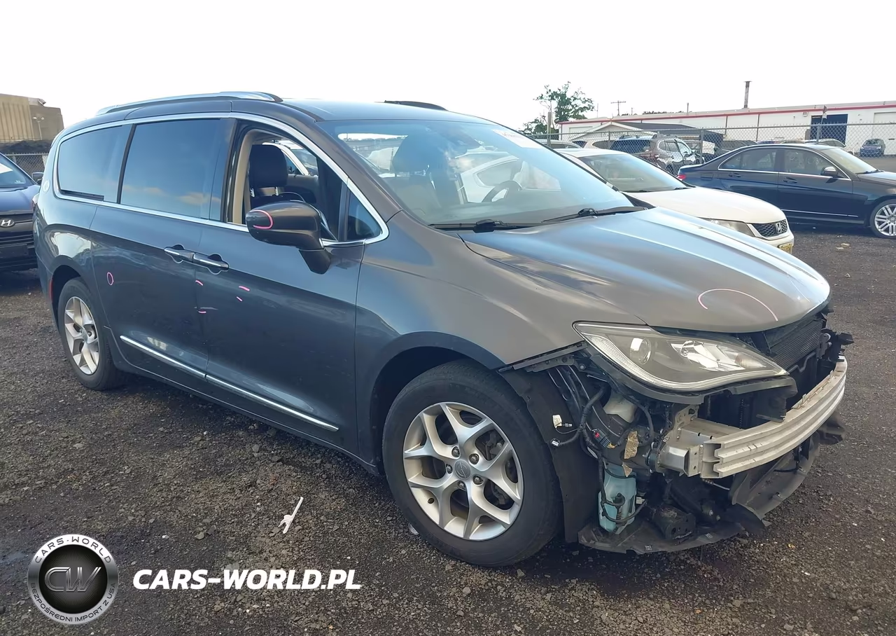 2019 Chrysler Pacifica Touring L Plus