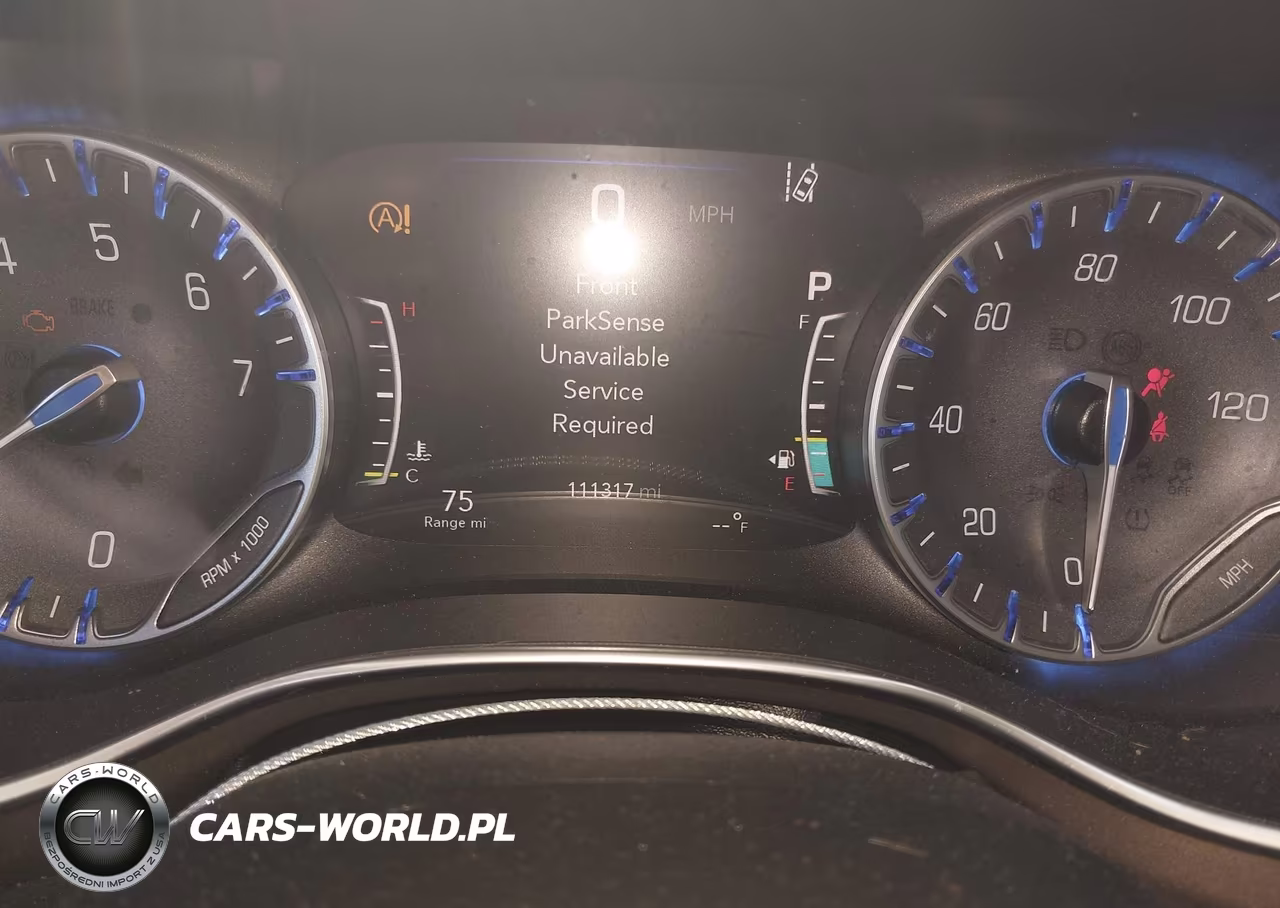 2019 Chrysler Pacifica Touring L Plus VIN:2C4RC1EG9KR549683 - 7
