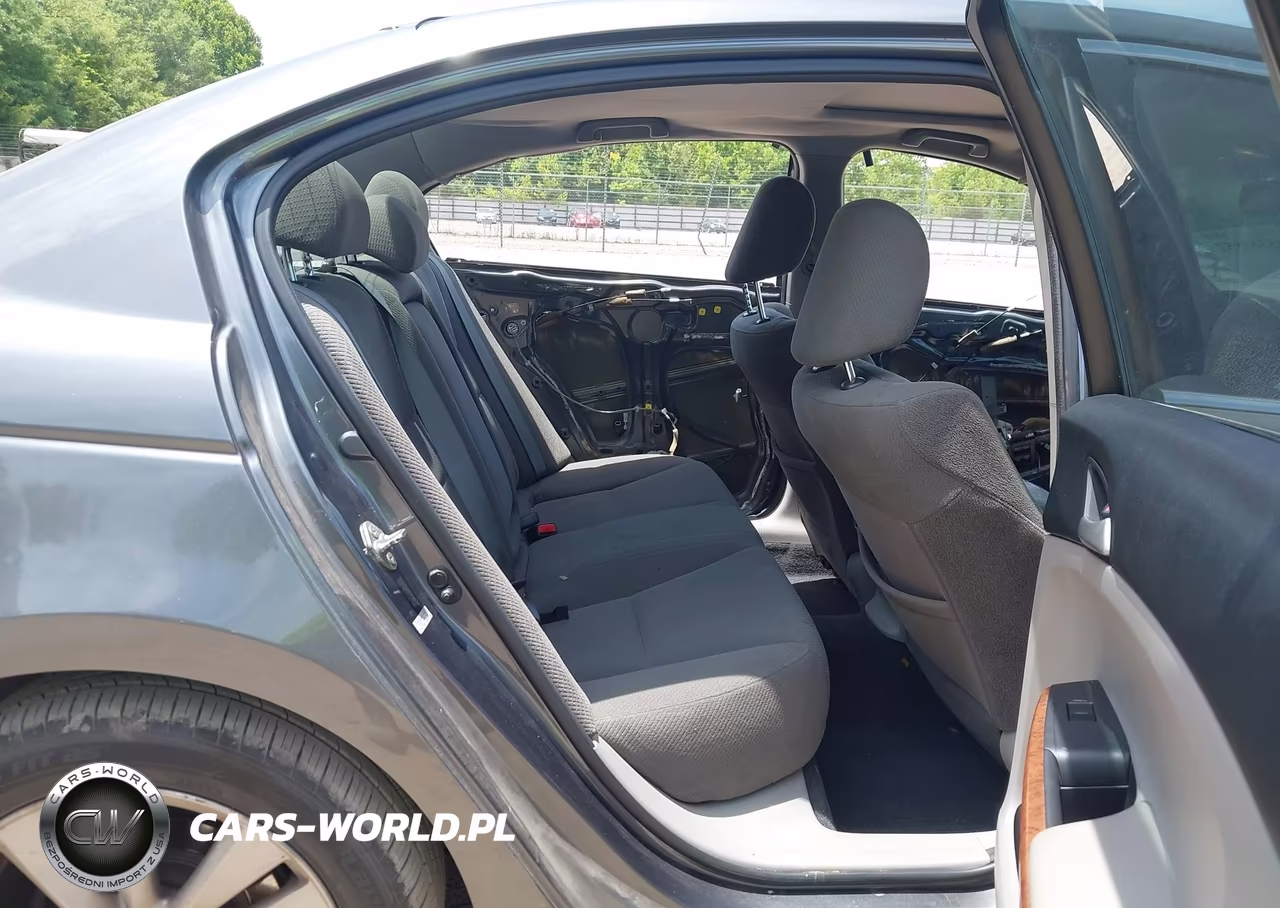 2012 Honda Accord 2.4 Ex VIN:1HGCP2F73CA190658 - 8