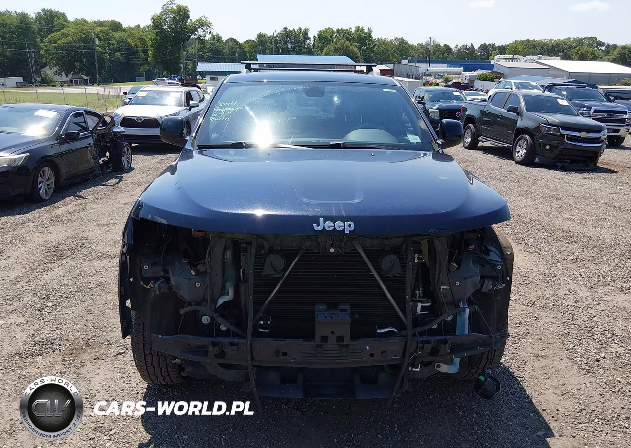 2015 Jeep Grand Cherokee Laredo VIN:1C4RJEAGXFC669509 - 13