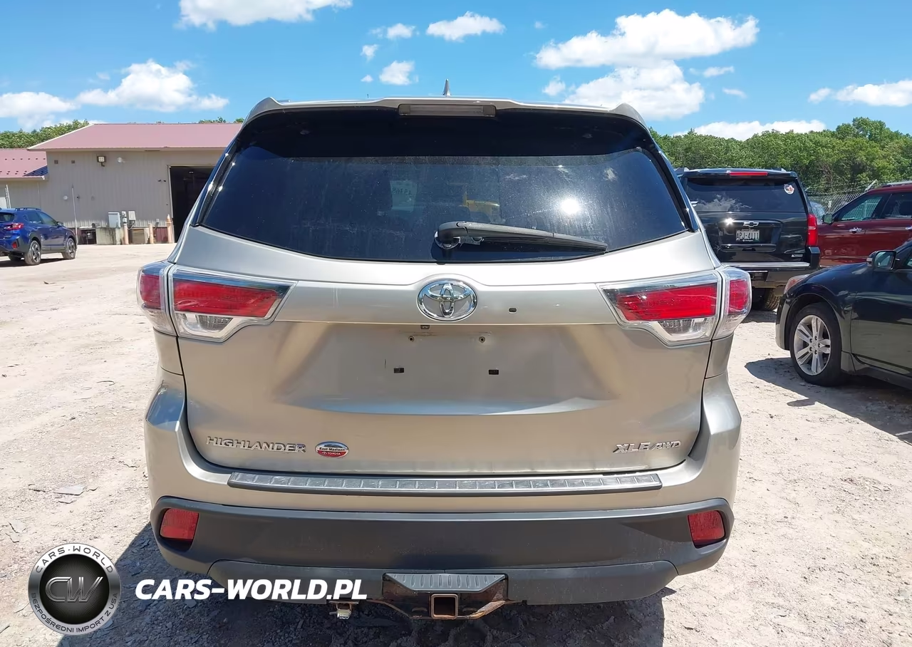 2015 Toyota Highlander Xle V6 VIN:5TDJKRFH3FS215541 - 17