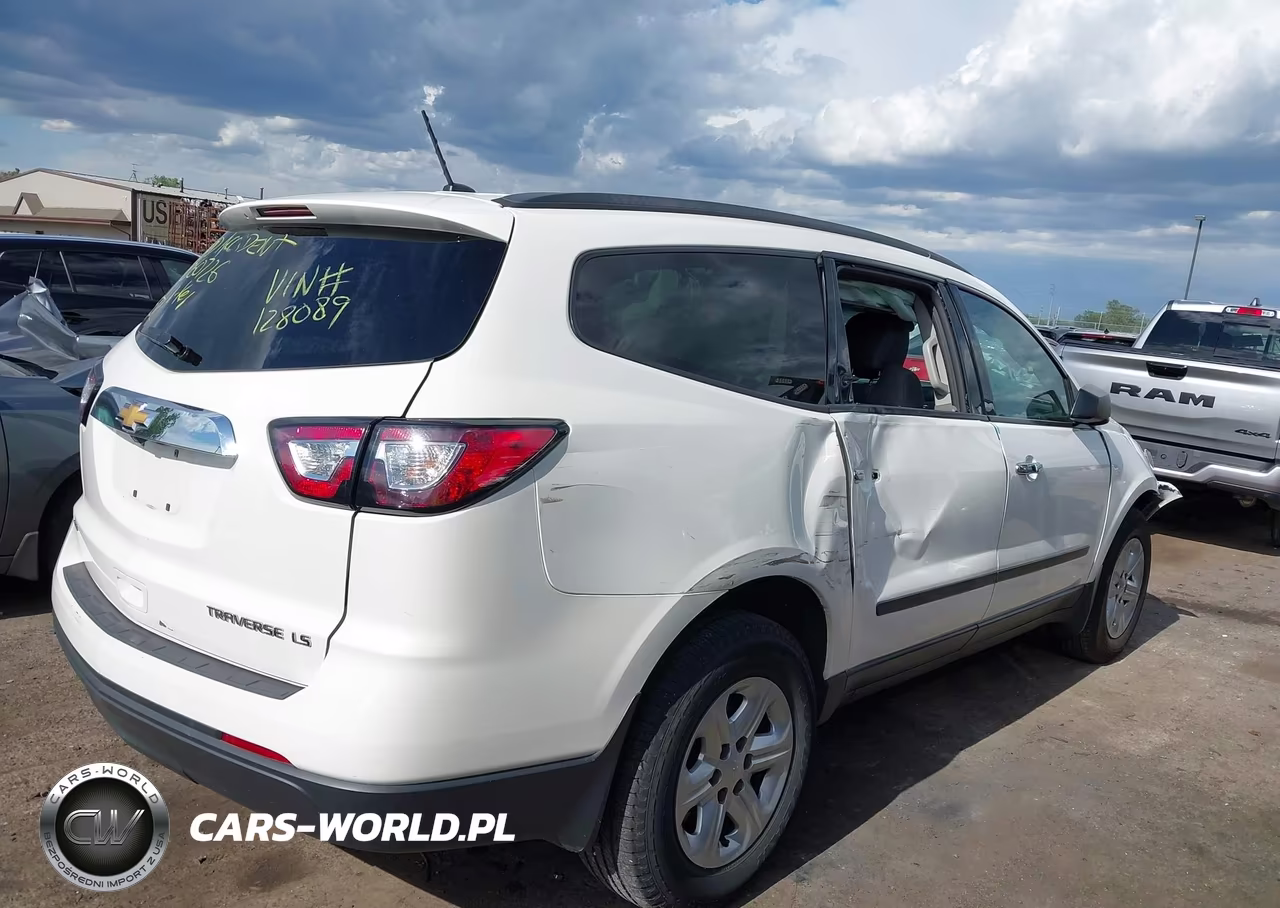 2013 Chevrolet Traverse Ls VIN:1GNKVFKD5DJ128089 - 13