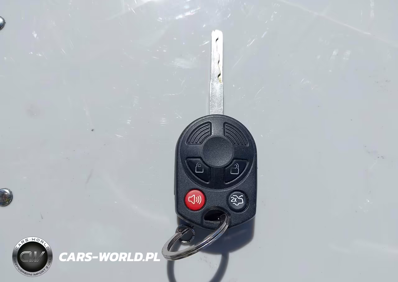 2018 Ford Focus Se VIN:1FADP3K25JL318943 - 11