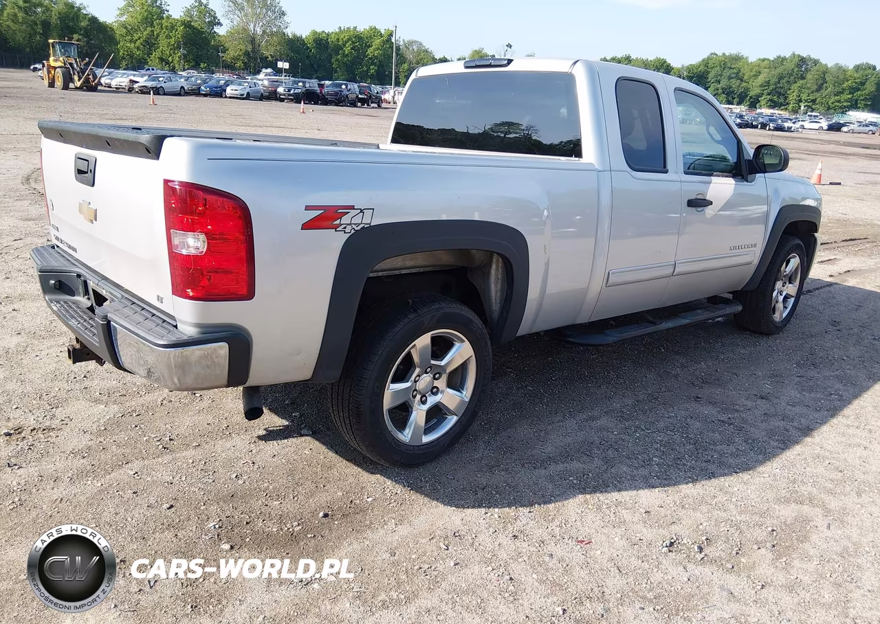 2011 Chevrolet Silverado 1500 Lt VIN:1GCRKSE3XBZ284347 - 4