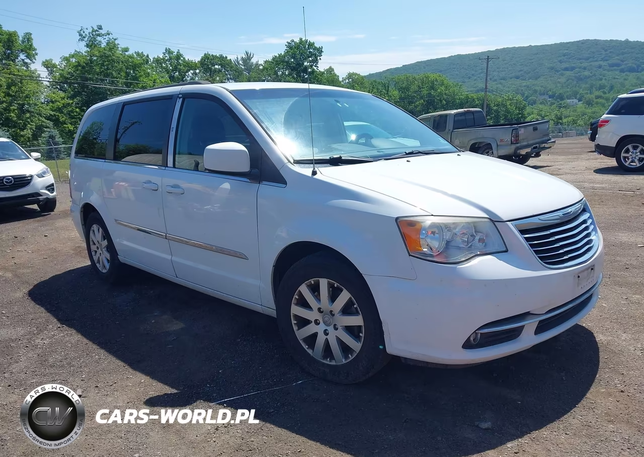 2014 Chrysler Town & Country Touring – zdjęcie 1 z 11