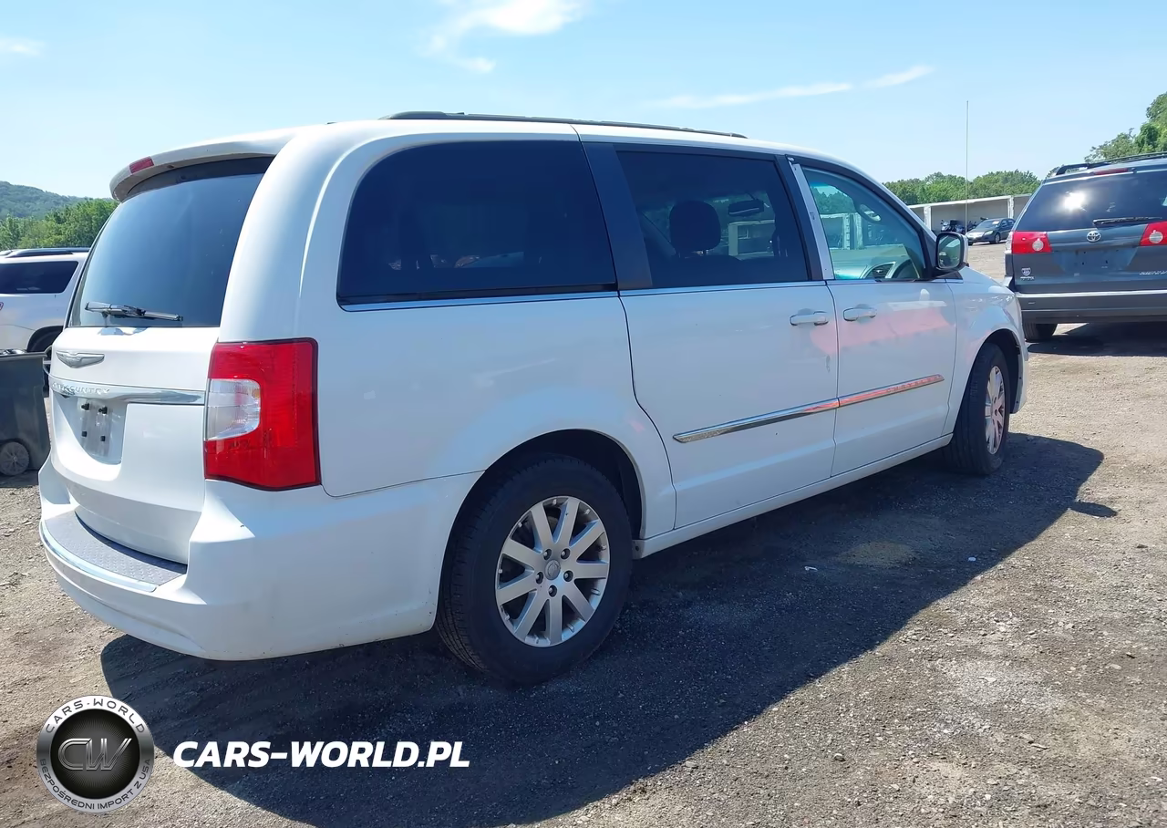 2014 Chrysler Town & Country Touring VIN:2C4RC1BG8ER168805 - 4