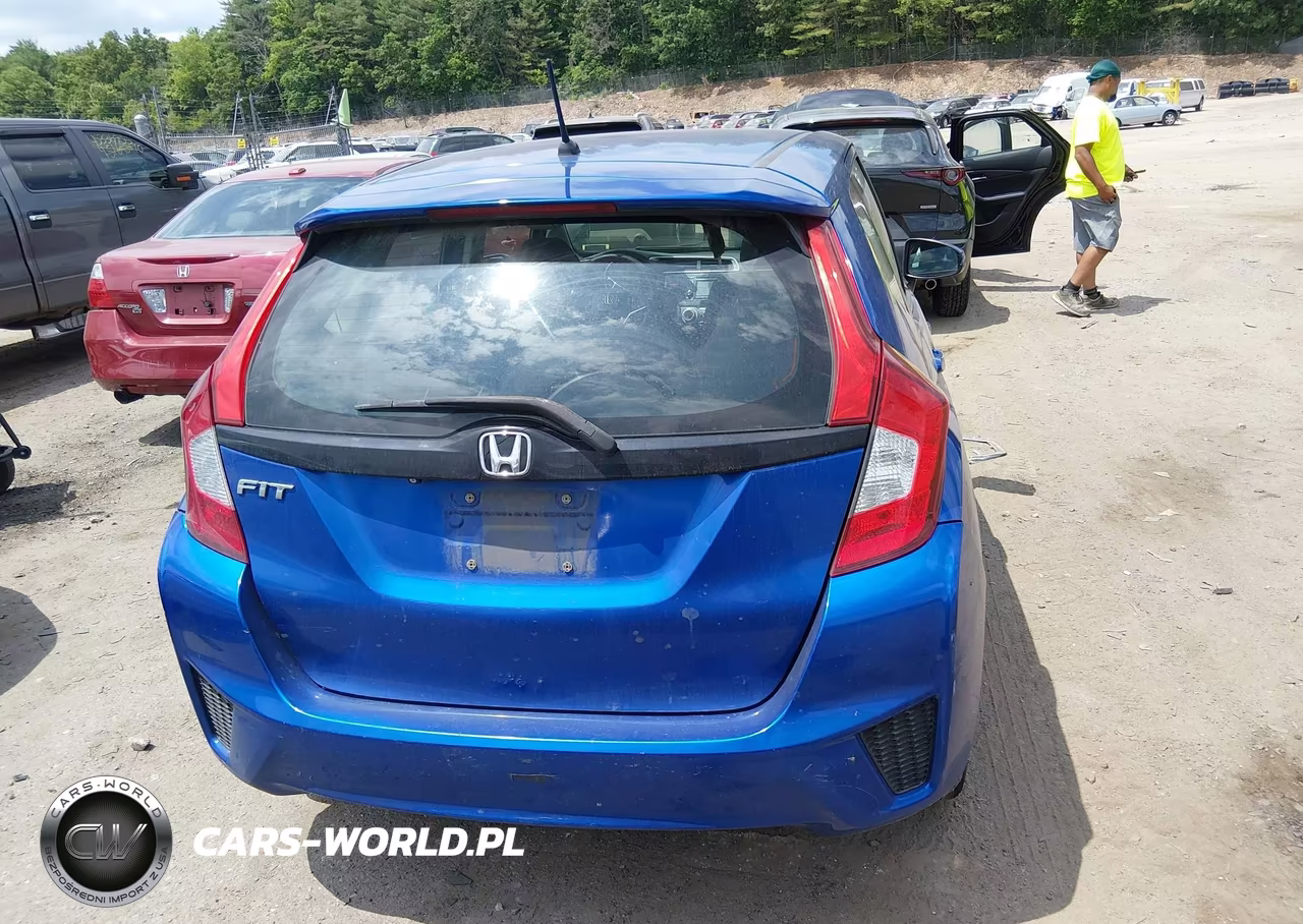 2015 Honda Fit Lx VIN:3HGGK5H57FM719713 - 16