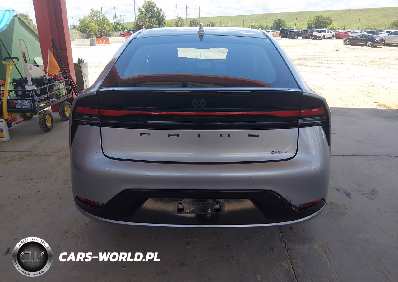 2025 Toyota Prius Xle VIN:JTDACAAU1S3062124 - 16
