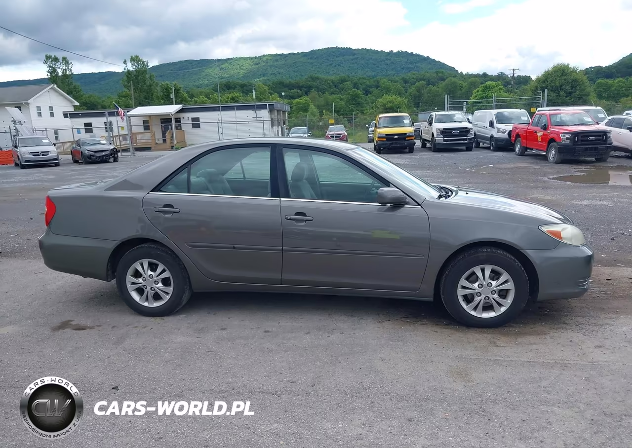 2004 Toyota Camry Le V6 VIN:4T1BF32K54U582582 - 13