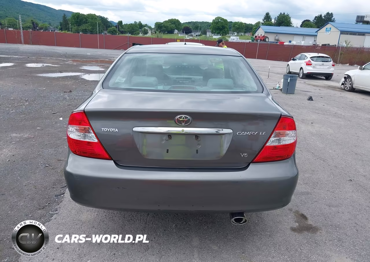 2004 Toyota Camry Le V6 VIN:4T1BF32K54U582582 - 16