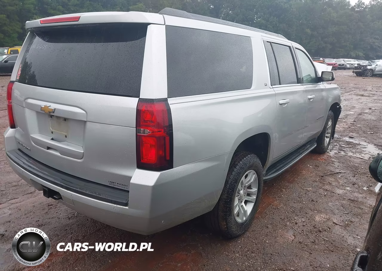 2019 Chevrolet Suburban Lt VIN:1GNSCHKC6KR369036 - 4