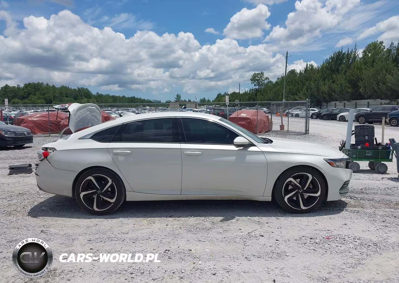 2018 Honda Accord Sport VIN:1HGCV1F39JA030536 - 13