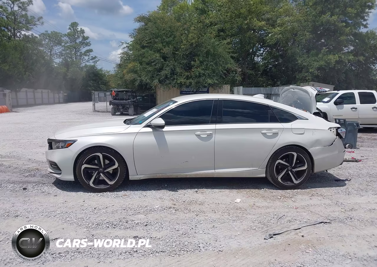 2018 Honda Accord Sport VIN:1HGCV1F39JA030536 - 14