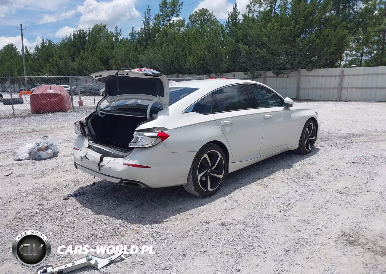 2018 Honda Accord Sport VIN:1HGCV1F39JA030536 - 4