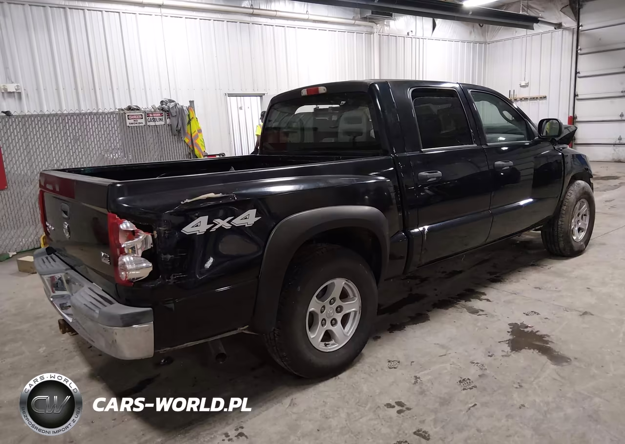 2005 Dodge Dakota Slt VIN:1D7HW48N15S316095 - 4