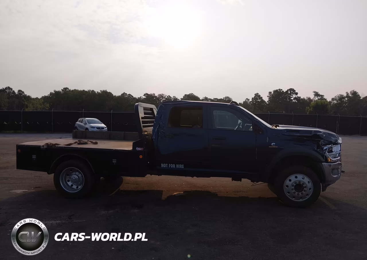 2023 Ram 4500 Chassis Tradesman-Slt-Laramie-Limited VIN:3C7WRLEL3PG597867 - 13