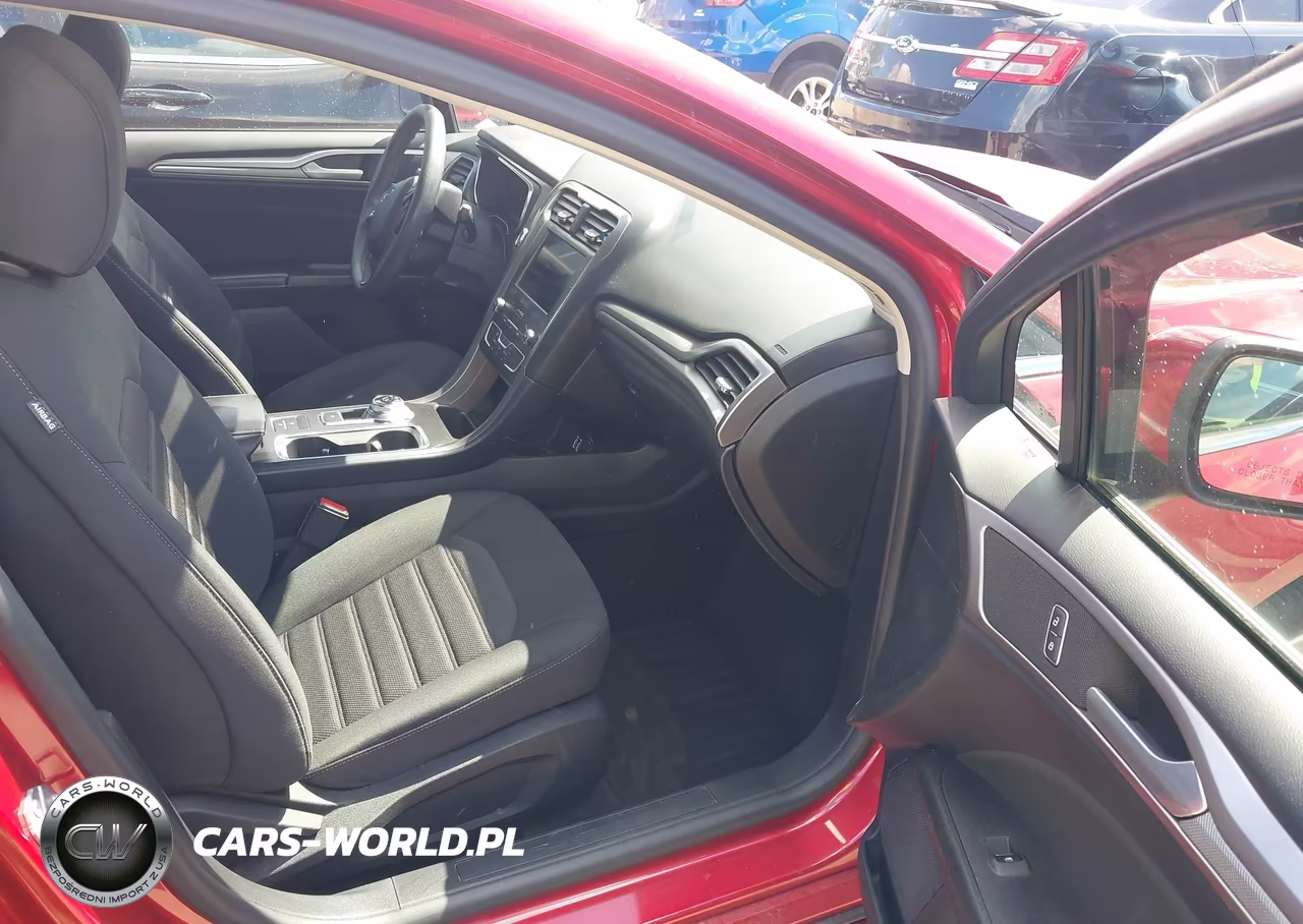 2020 Ford Fusion Hybrid Se VIN:3FA6P0LU3LR221266 - 5