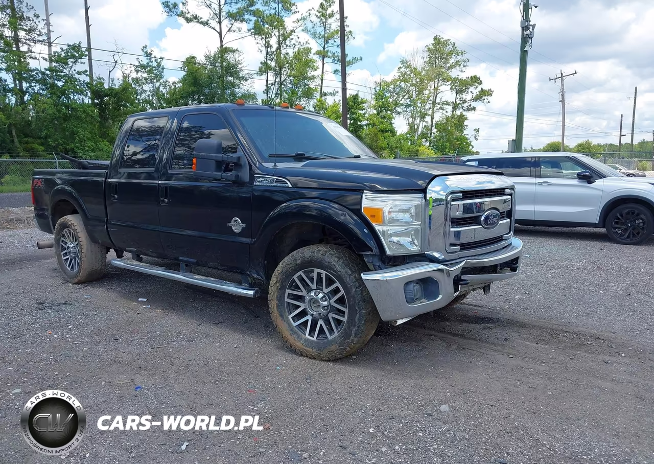 2012 Ford F-250 Lariat – zdjęcie 1 z 11